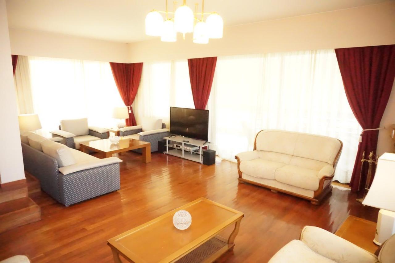 Luxury Athenian Riviera Apartment 135 Sqm At Voula Exterior photo