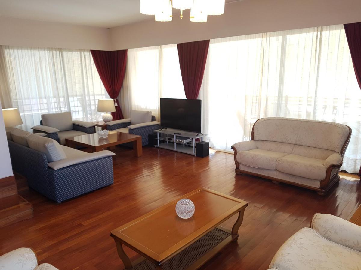 Luxury Athenian Riviera Apartment 135 Sqm At Voula Exterior photo